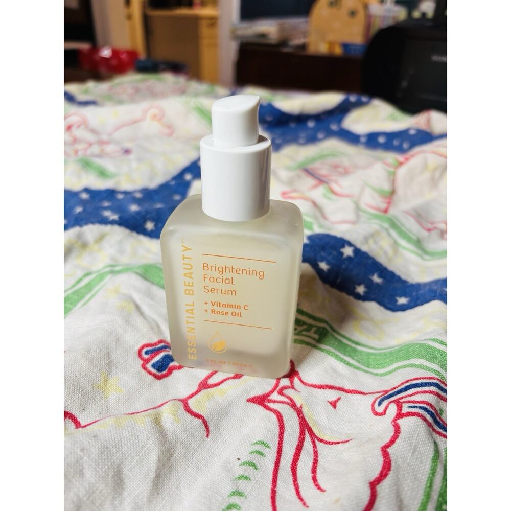 ESSENTIAL BEAUTY‎ FACIAL SERUM +VITAMIN C & ROSE OIL 90%